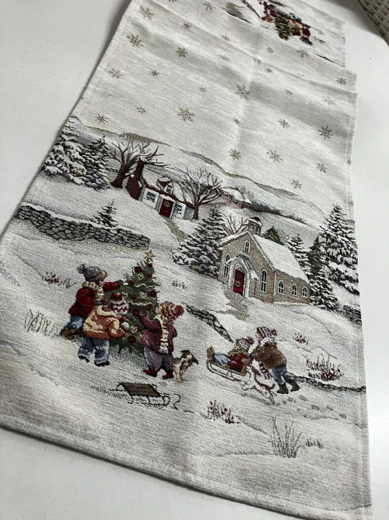 Gobelínový ubrus chenille vzor vánoční krajina