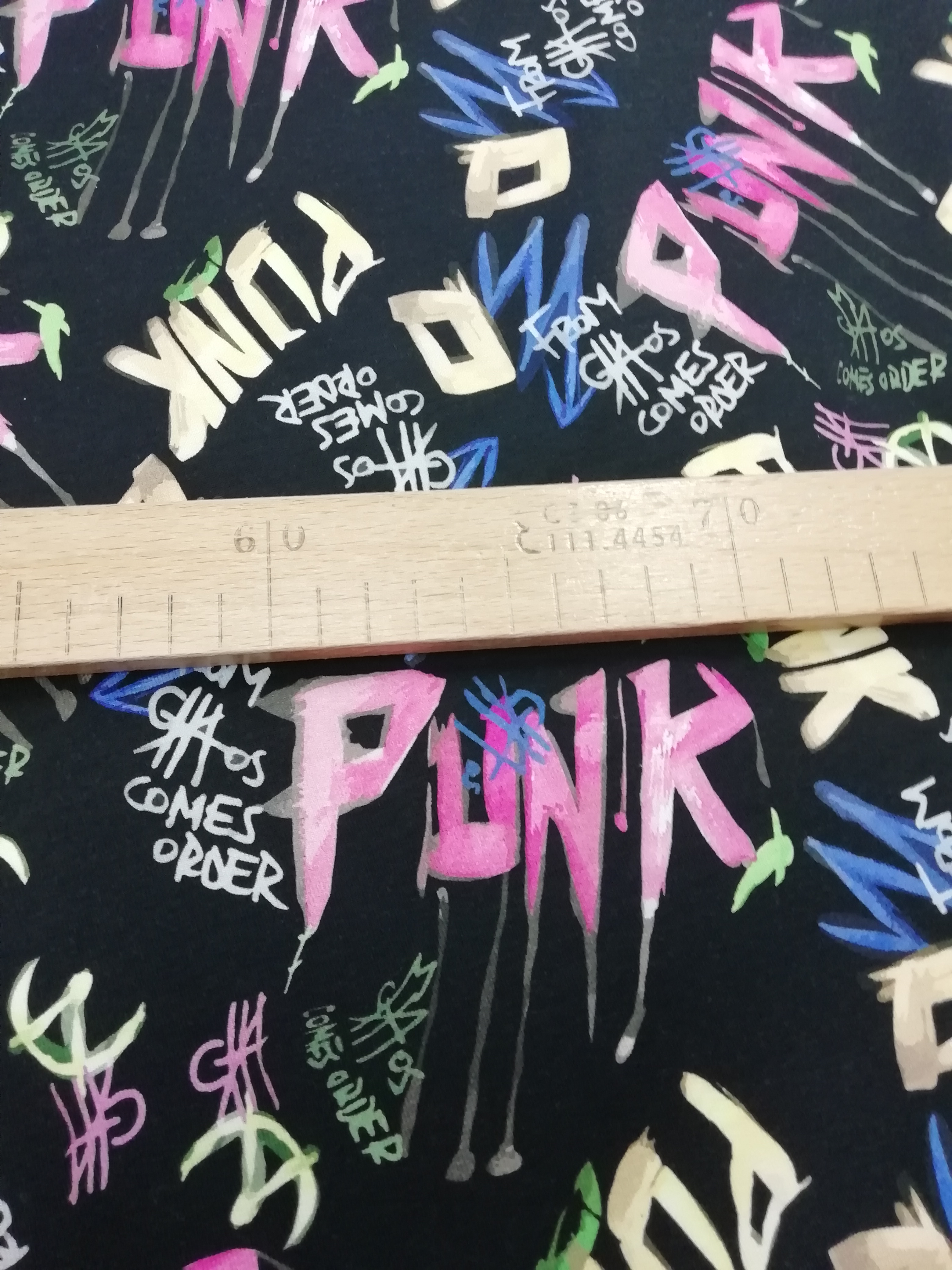 Teplákovina vzor punk
